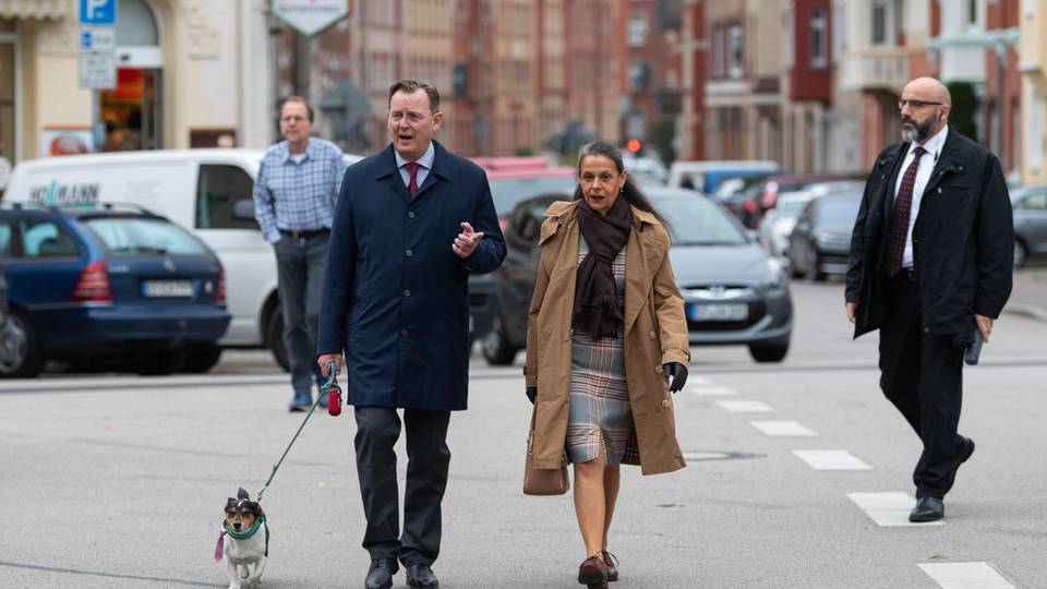 Bodo Ramelow mit Ehefrau Germana und Hund Attila