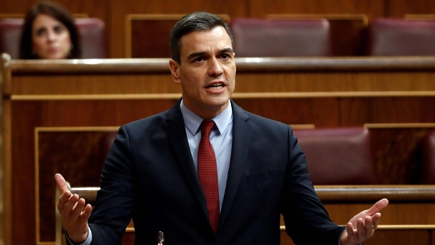 Pedro Sanchez: Der spanische Ministerpräsident hat trotz Verlängerung des Notstands Lockerungen in Aussicht gestellt. (Quelle: imago images/Agencia EFE)