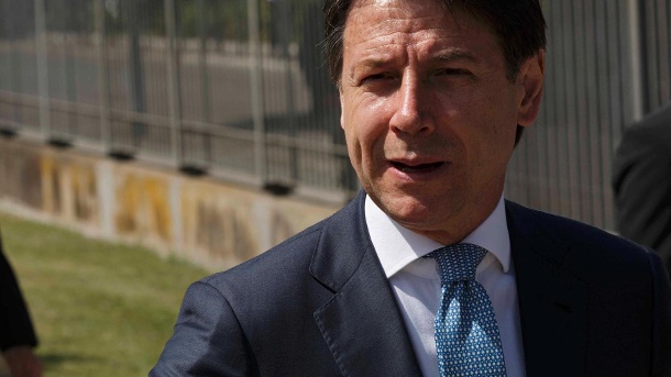 Giuseppe Conte: Der italienische Regierungschef macht Hoffnungen auf weitere Lockerungen. (Quelle: imago images/Just Pictures)