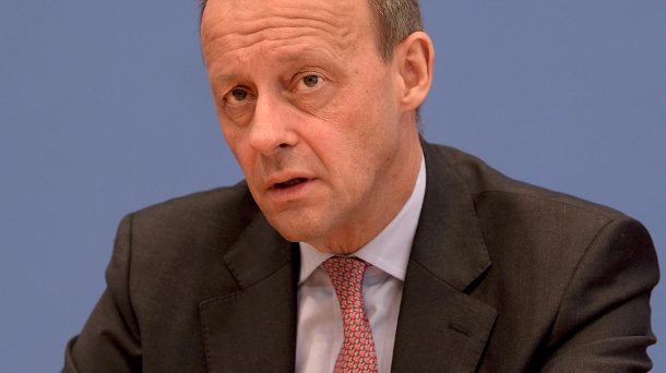 Friedrich Merz: Der CDU-Politiker spricht sich für vorsichtige Lockerungen aus. (Quelle: imago images/Rainer Unkel)