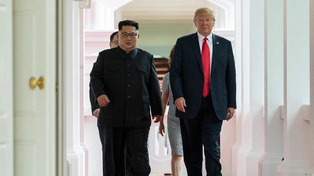 Trump trifft Kim Jong Un in Singapur: Trotz mehrerer persönlicher Gespräche verfügt Nordkorea immer noch über Atomwaffen. (Quelle: imago images)
